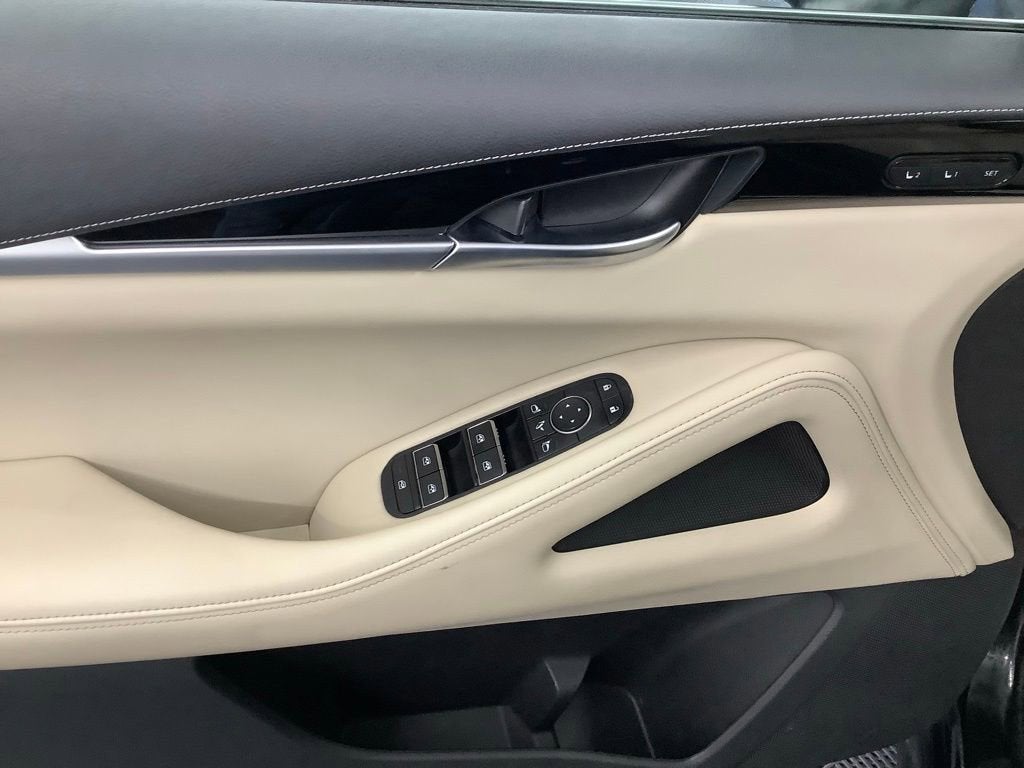 2023 INFINITI QX60 PURE