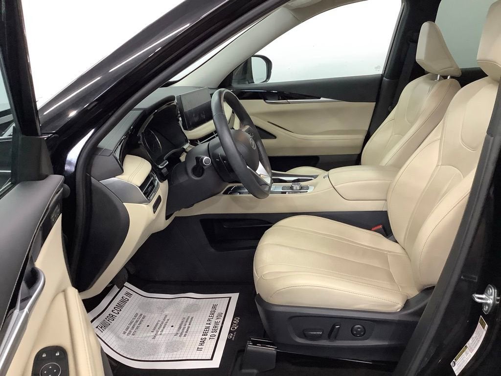 2023 INFINITI QX60 PURE