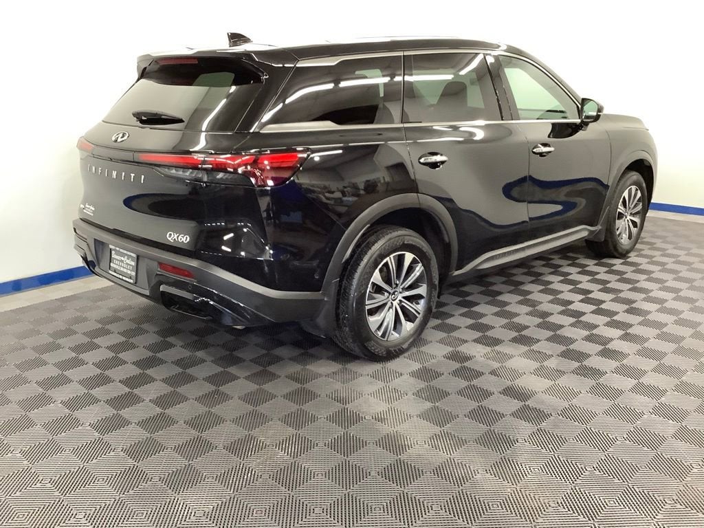 2023 INFINITI QX60 PURE