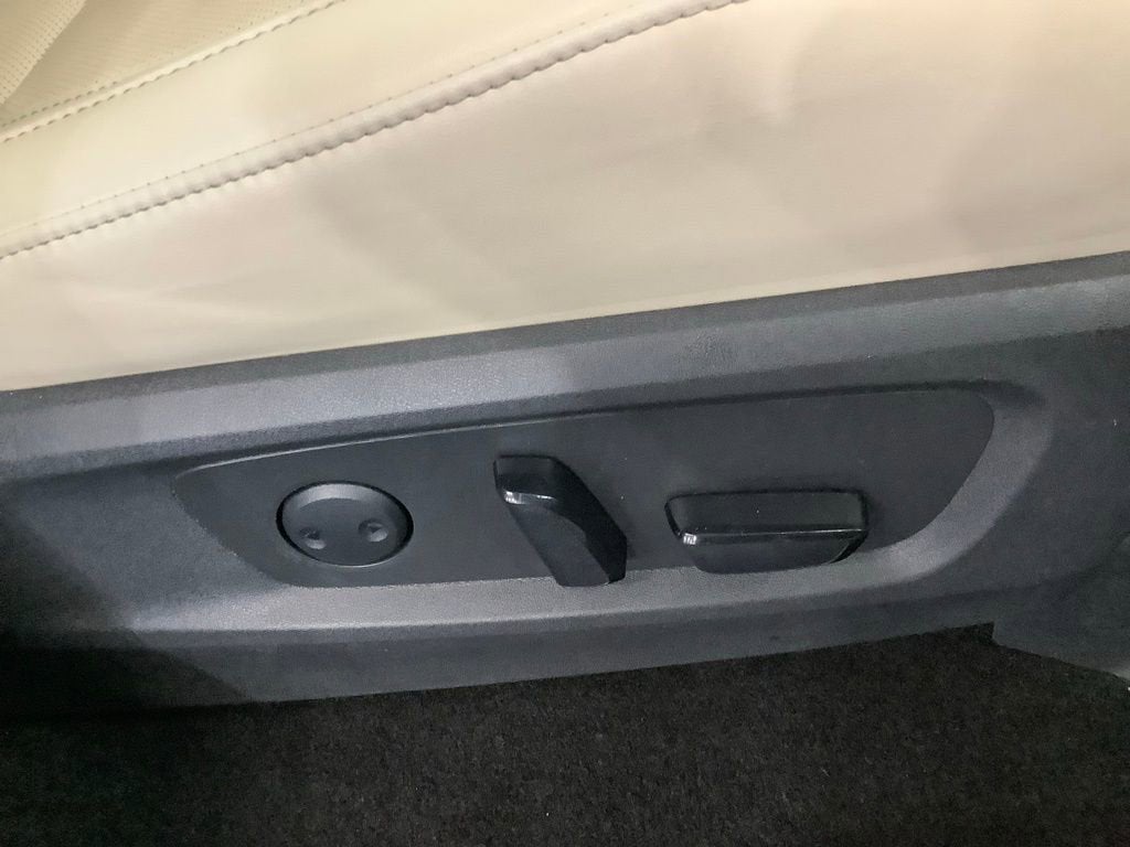 2023 INFINITI QX60 PURE