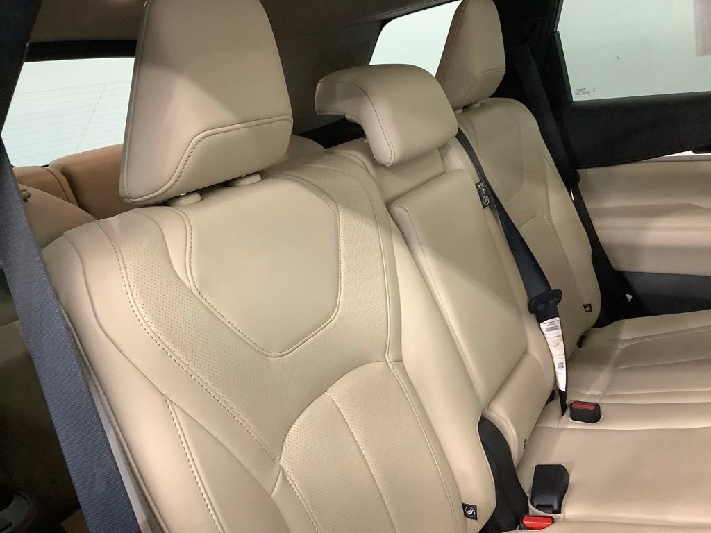 2023 INFINITI QX60 PURE