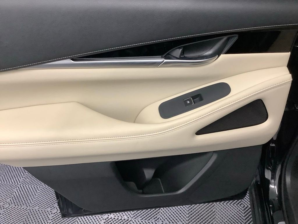 2023 INFINITI QX60 PURE