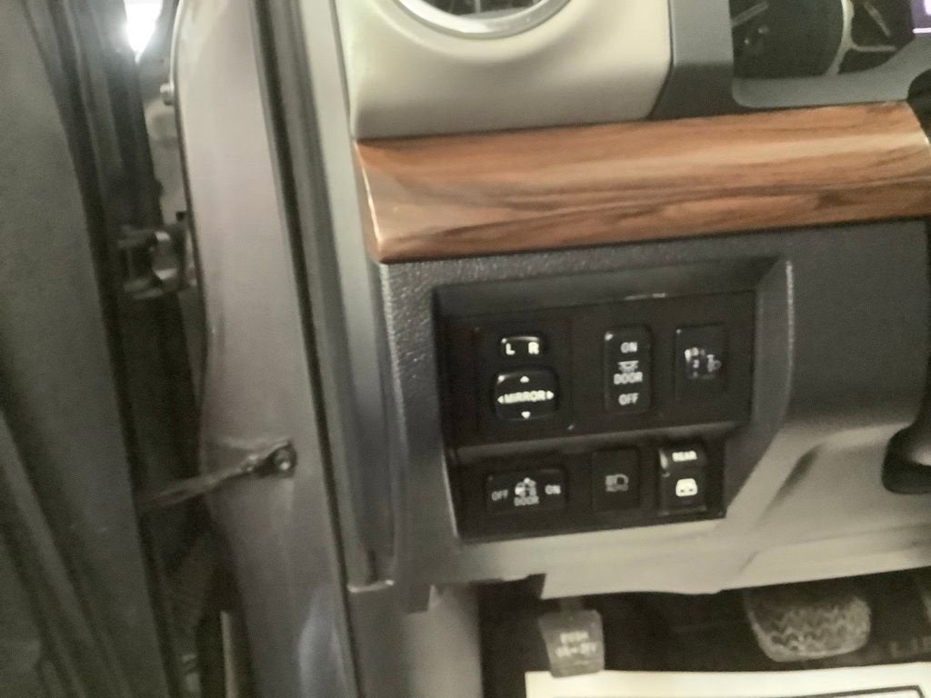 2019 Toyota Tundra 4WD SR5