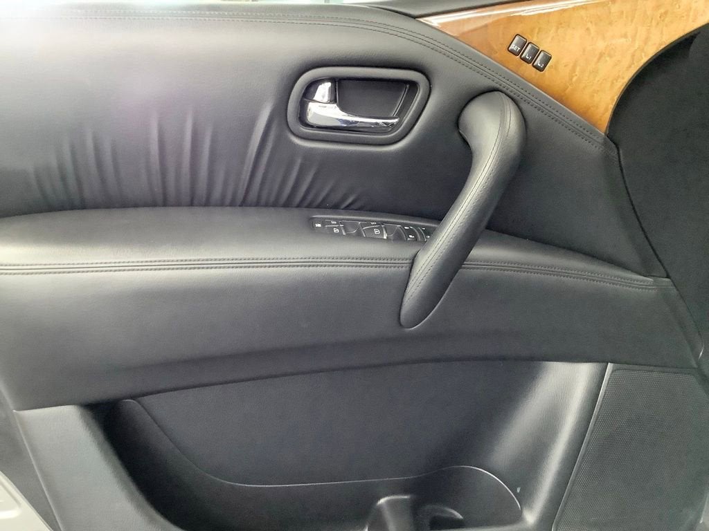 2013 INFINITI QX56 Base