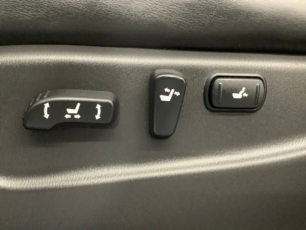 2013 INFINITI QX56 Base