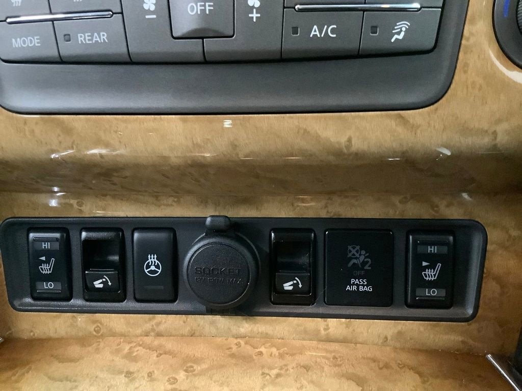 2013 INFINITI QX56 Base