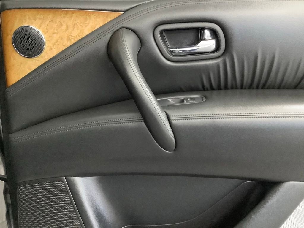 2013 INFINITI QX56 Base