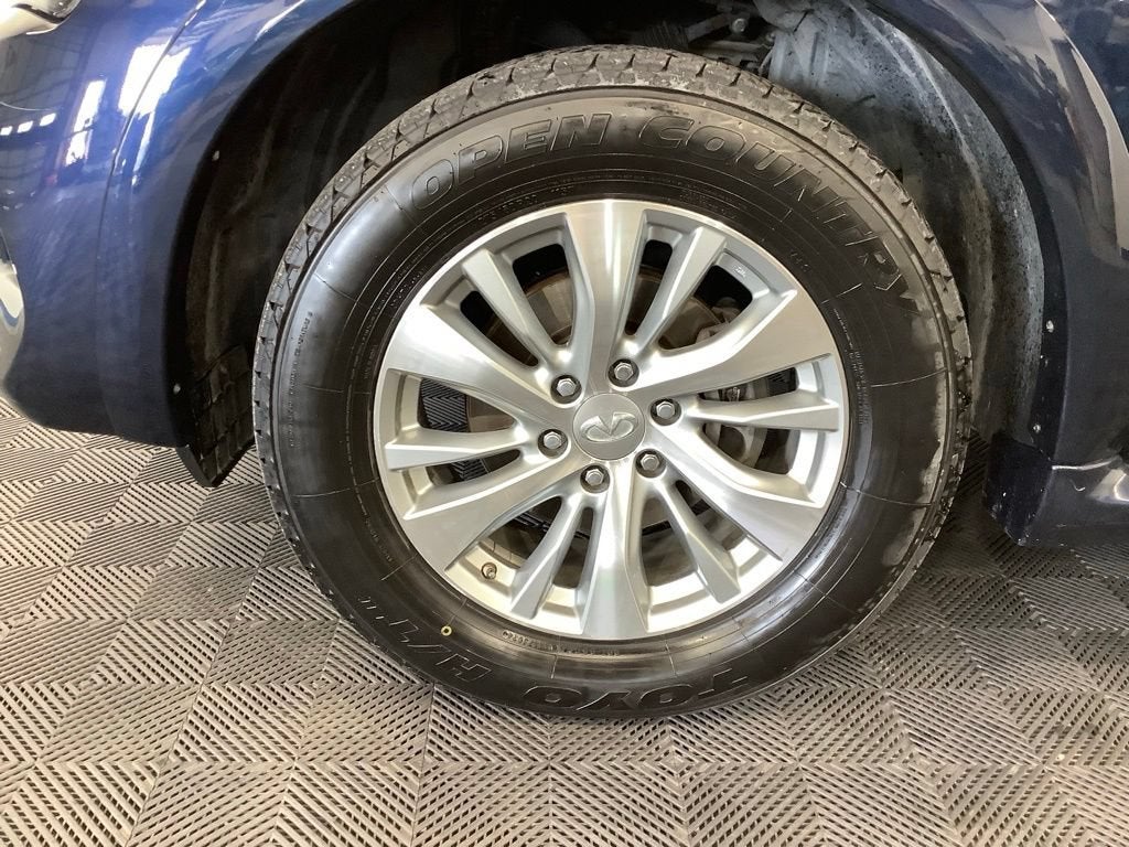 2017 INFINITI QX80 Base