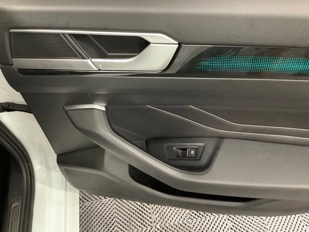2023 Volkswagen Arteon SEL R-Line